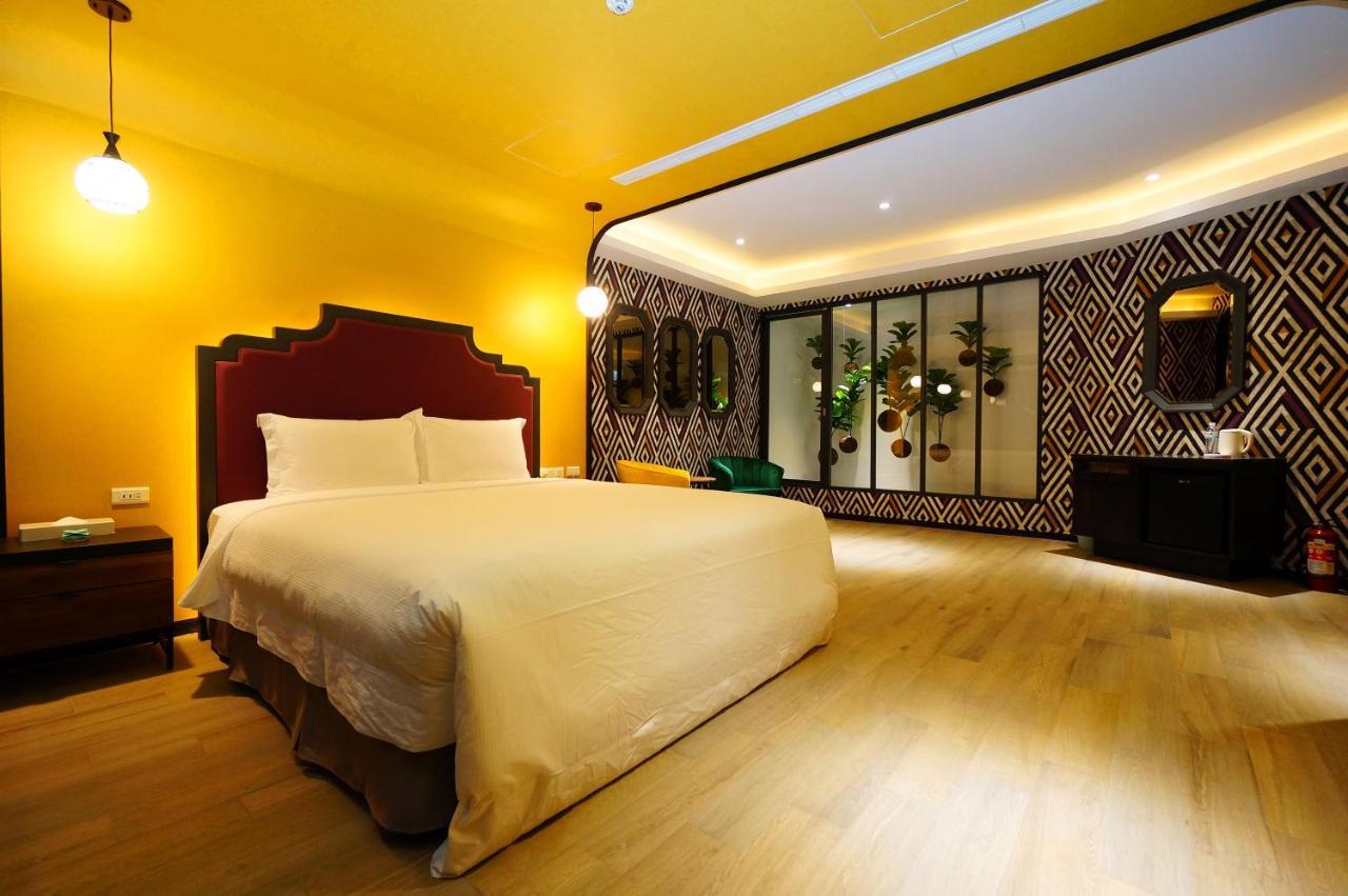 浪琴motel文創旅館 Ταϊχούνγκ Εξωτερικό φωτογραφία