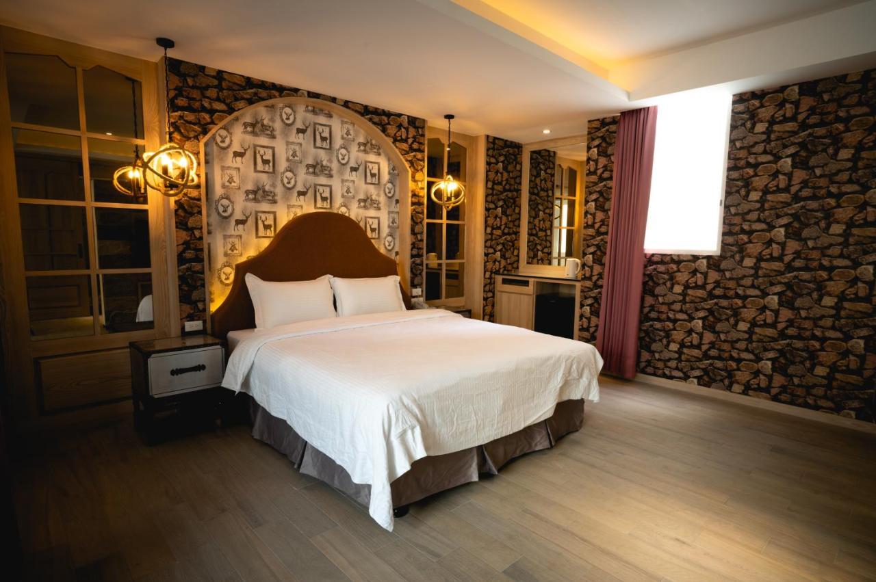 浪琴motel文創旅館 Ταϊχούνγκ Εξωτερικό φωτογραφία