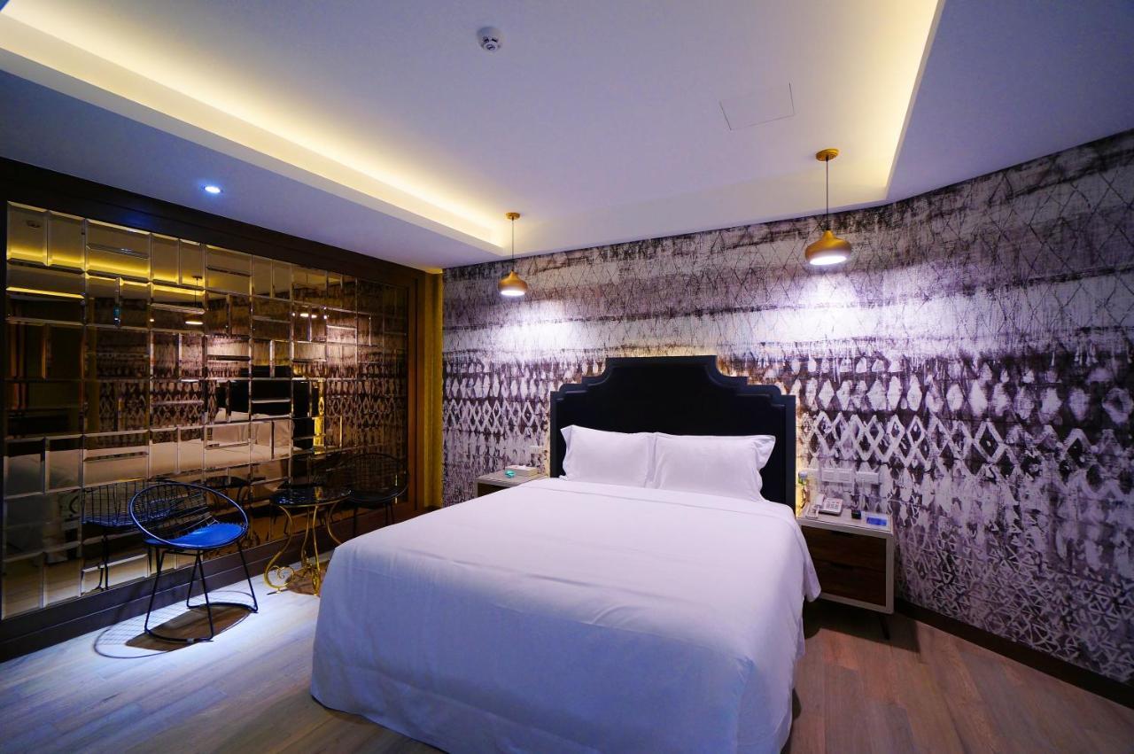 浪琴motel文創旅館 Ταϊχούνγκ Εξωτερικό φωτογραφία