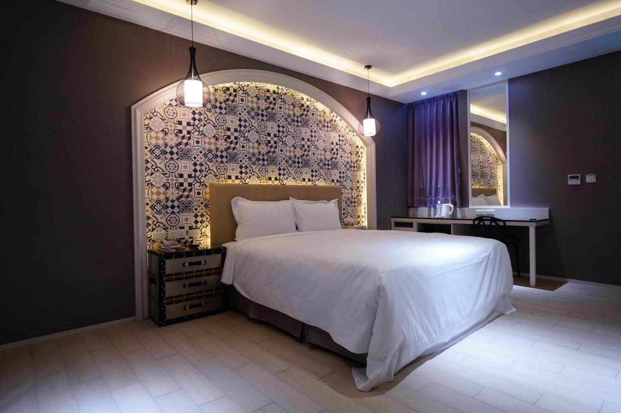 浪琴motel文創旅館 Ταϊχούνγκ Εξωτερικό φωτογραφία
