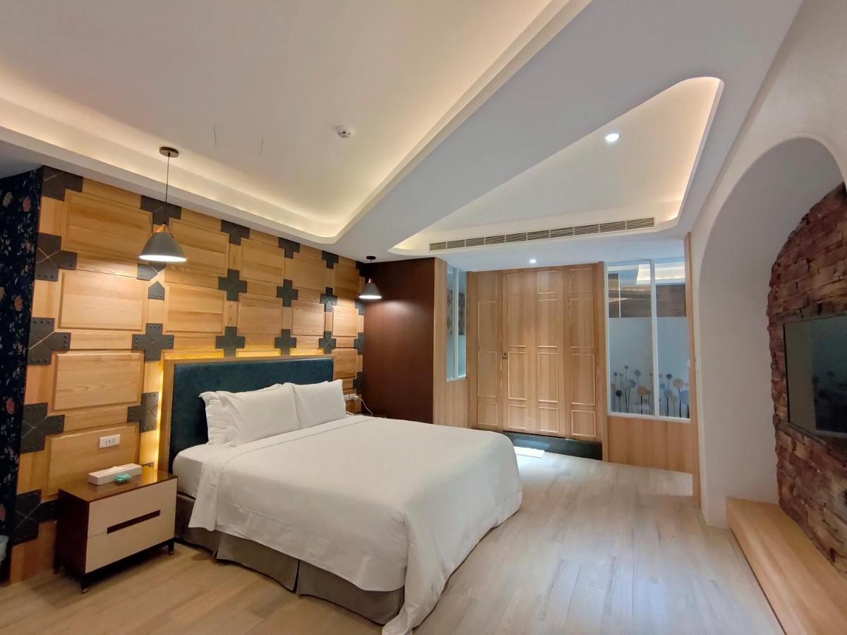 浪琴motel文創旅館 Ταϊχούνγκ Εξωτερικό φωτογραφία