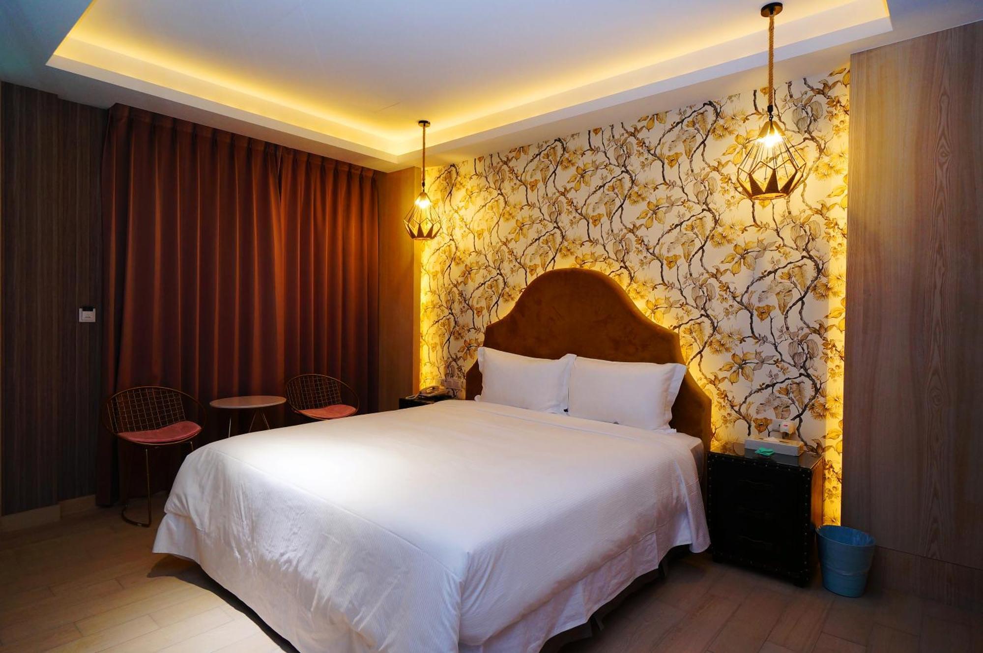 浪琴motel文創旅館 Ταϊχούνγκ Εξωτερικό φωτογραφία