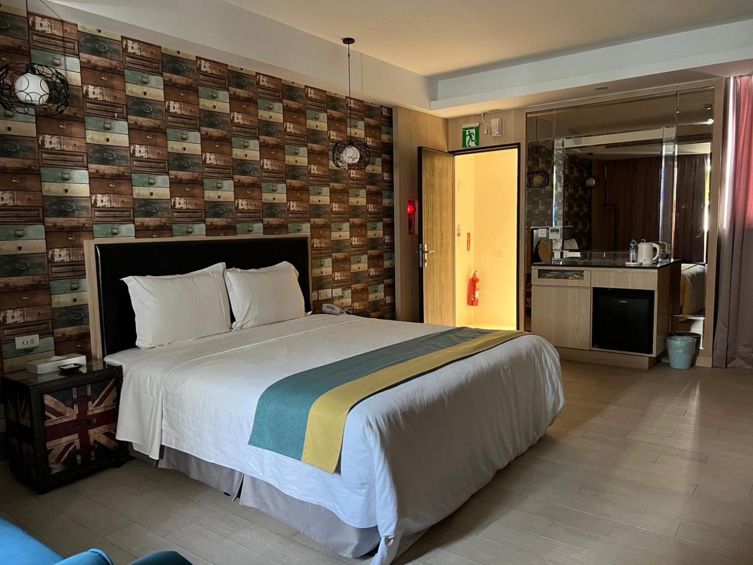 浪琴motel文創旅館 Ταϊχούνγκ Εξωτερικό φωτογραφία