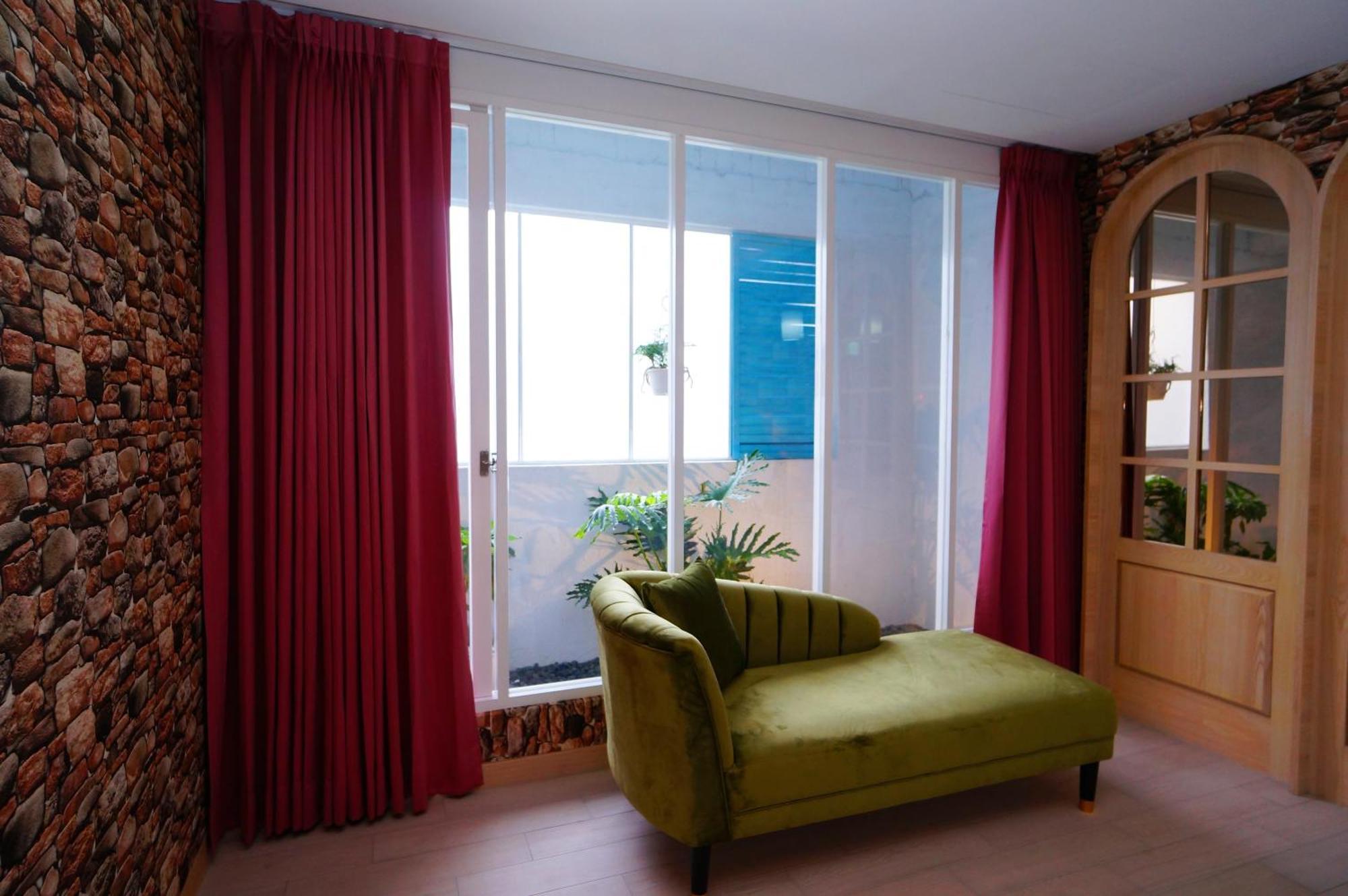 浪琴motel文創旅館 Ταϊχούνγκ Εξωτερικό φωτογραφία